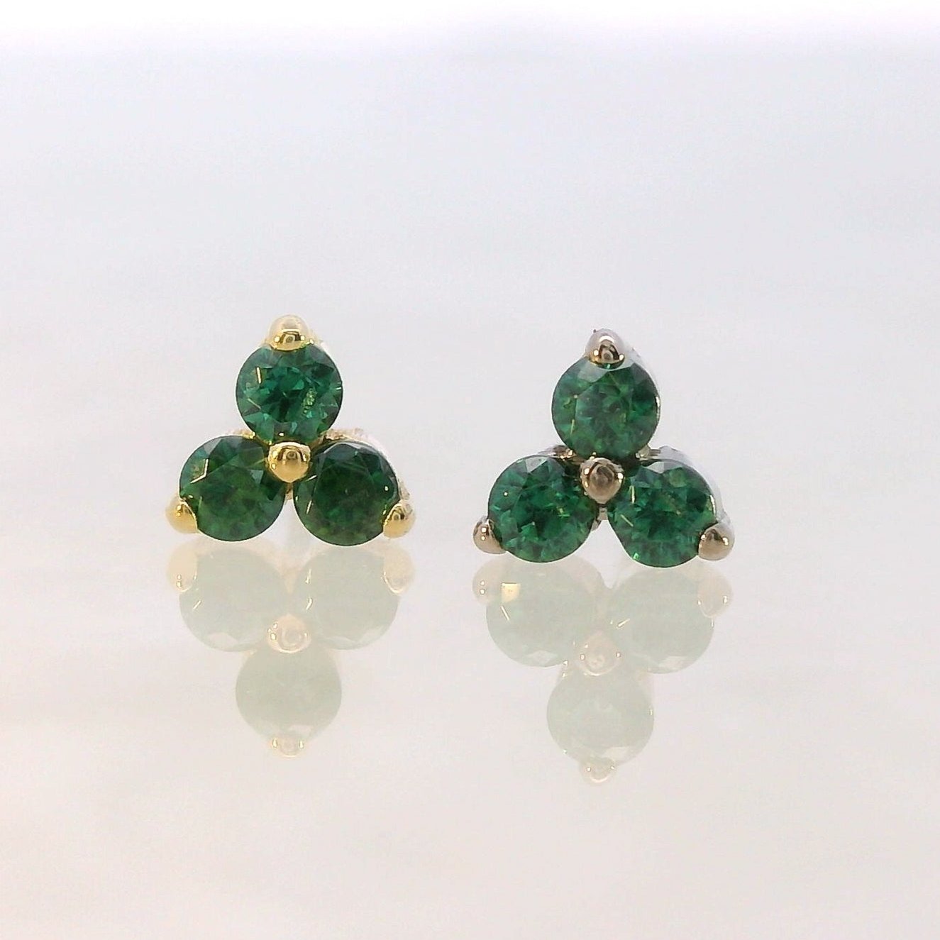 Trio Prong Gem