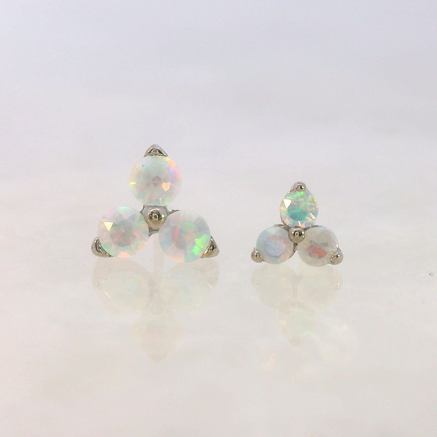Trio Prong Gem