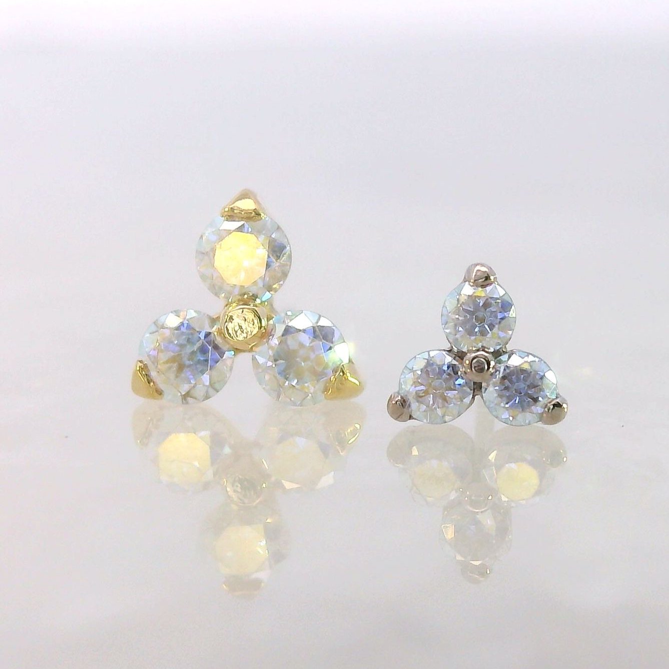 Trio Prong Gem