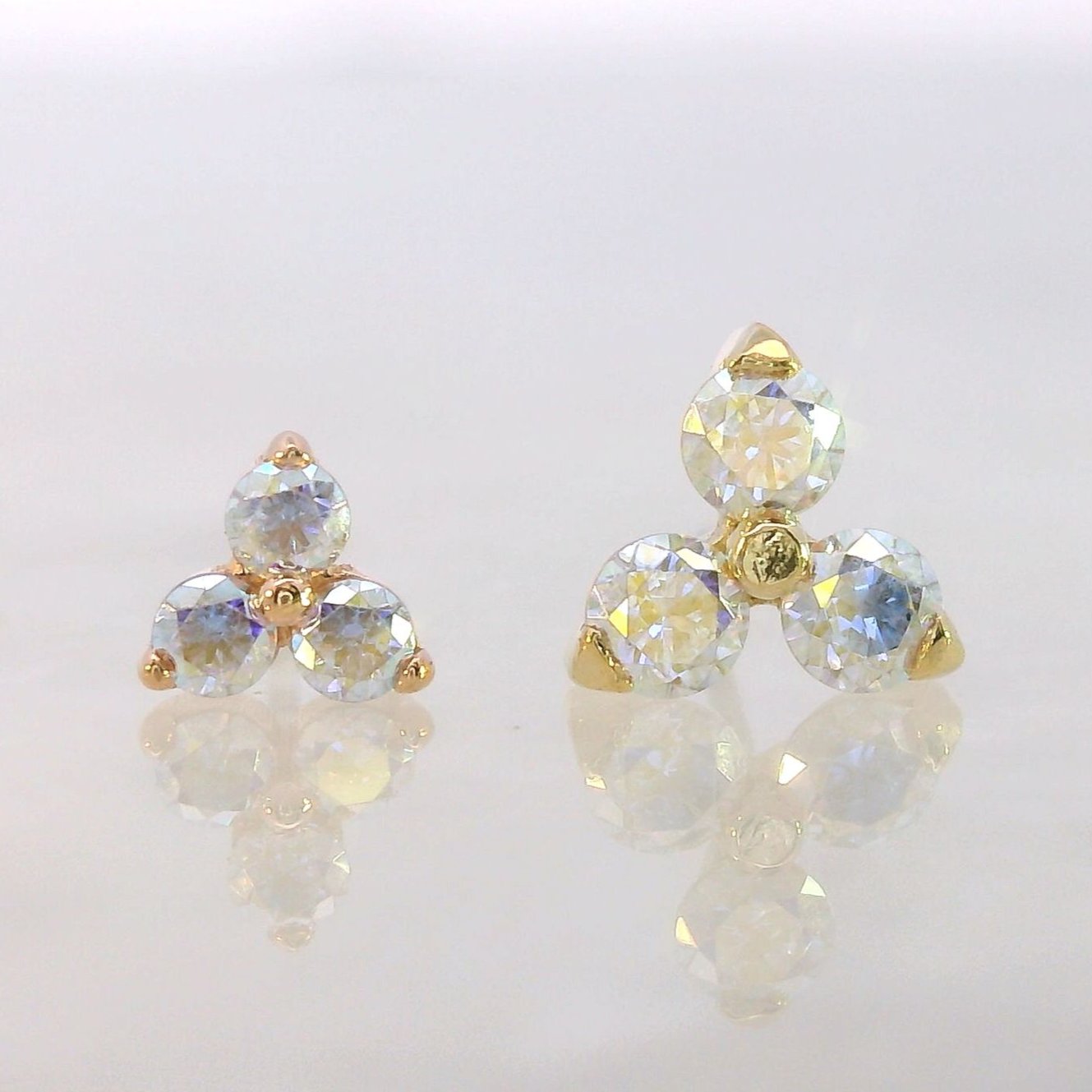 Trio Prong Gem
