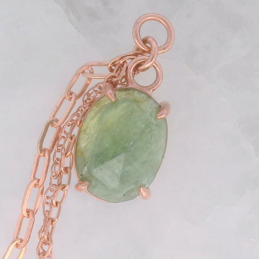 Chain Charm - Oval Green Umba Sapphire Claw Prong Rose Gold