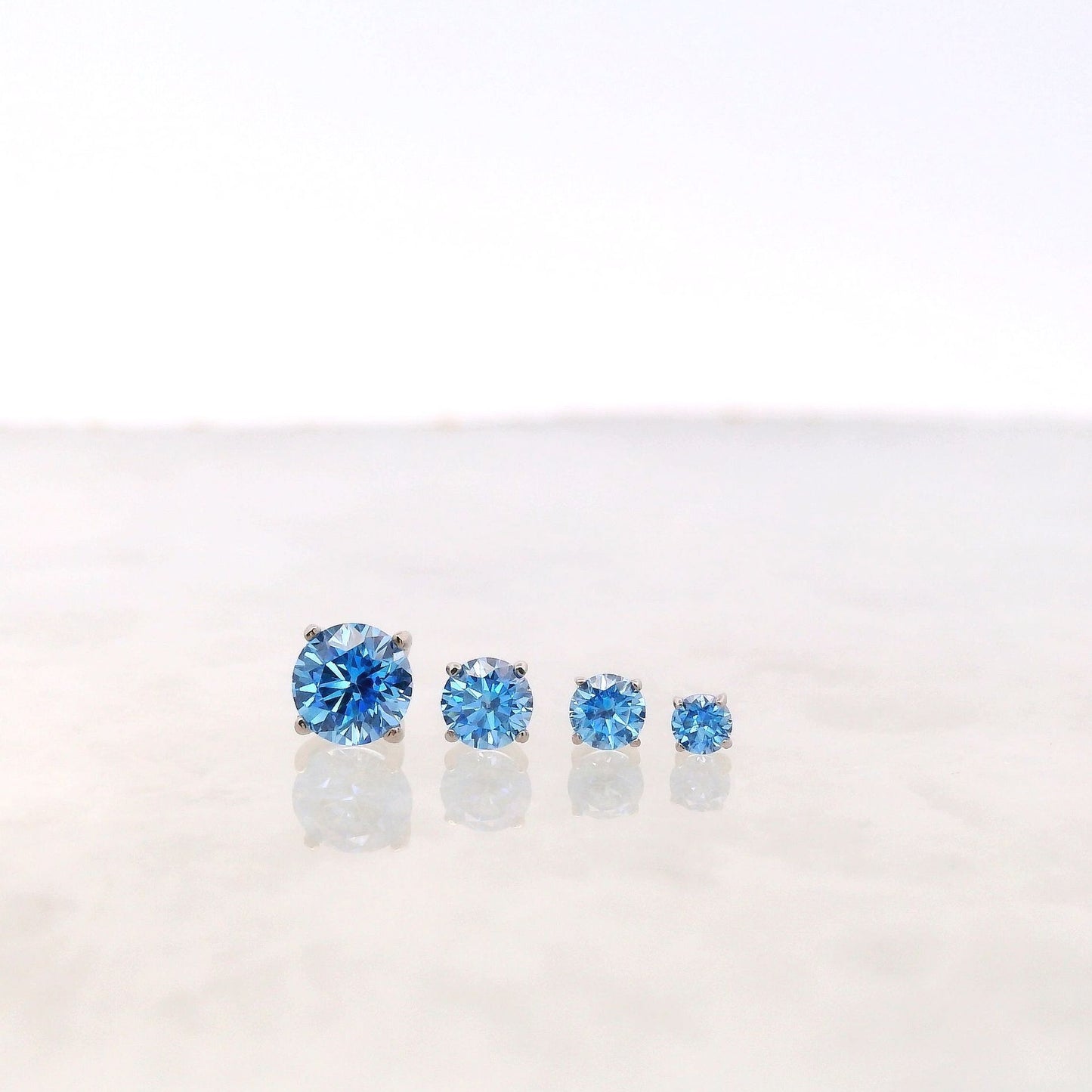 Tiffany Prong 18k White Gold
