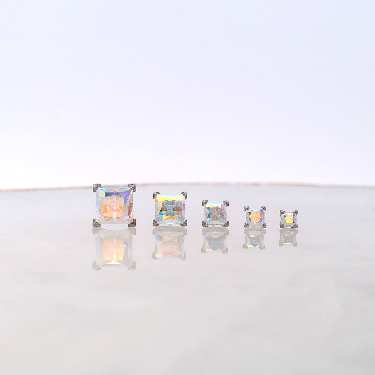 Princess Cut Prong Gems - Titanium - Threadless