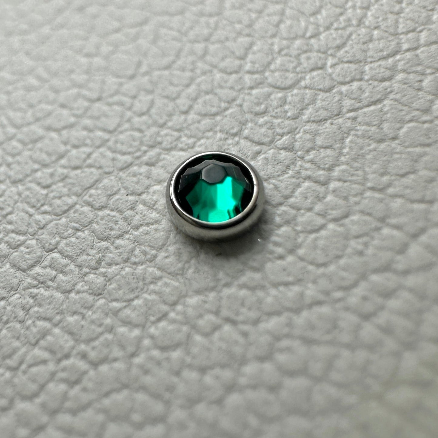 Titanium Flat Back Gems in Bezel Setting - Threadless