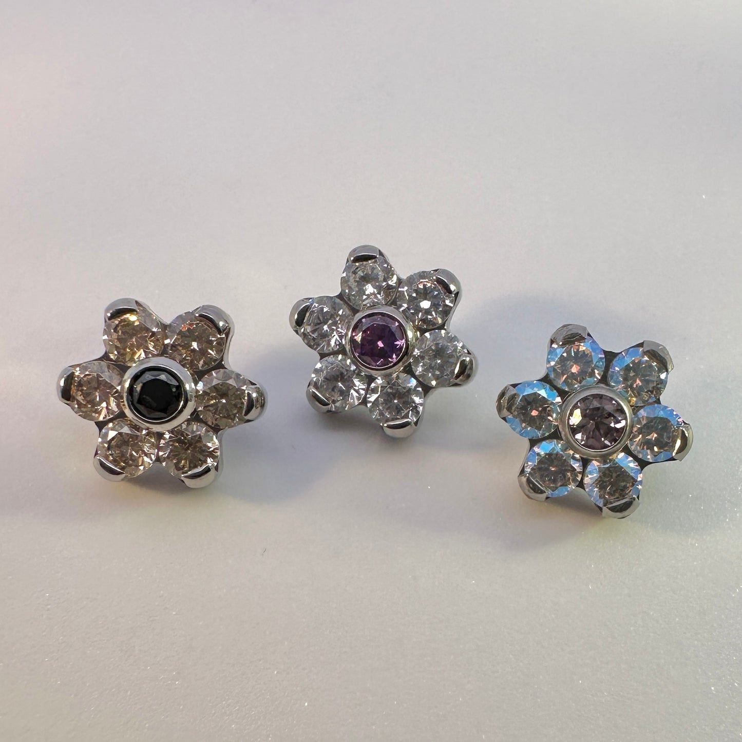 Flower (6 Petal) - Faceted Gems - Threaded
