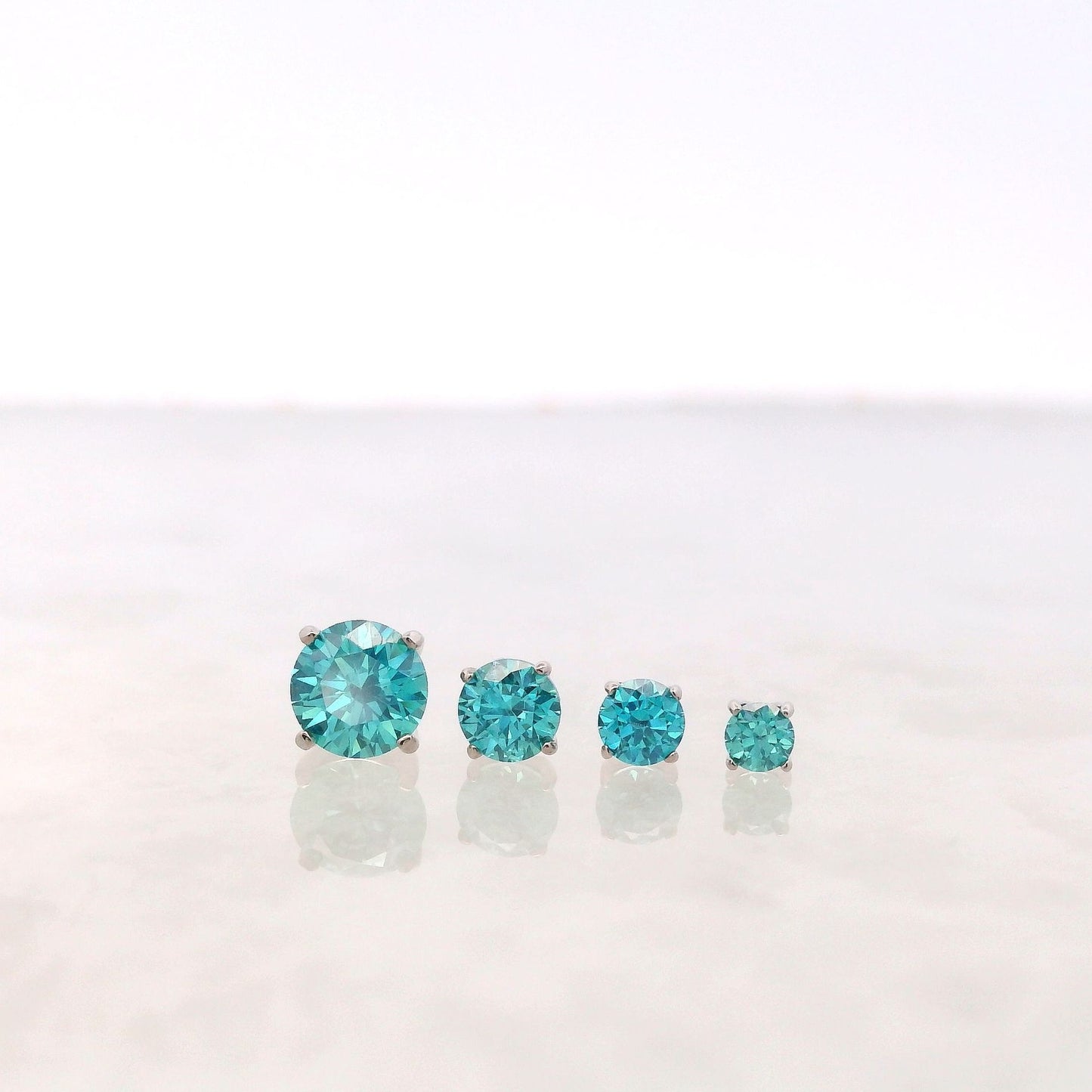 Tiffany Prong 18k White Gold