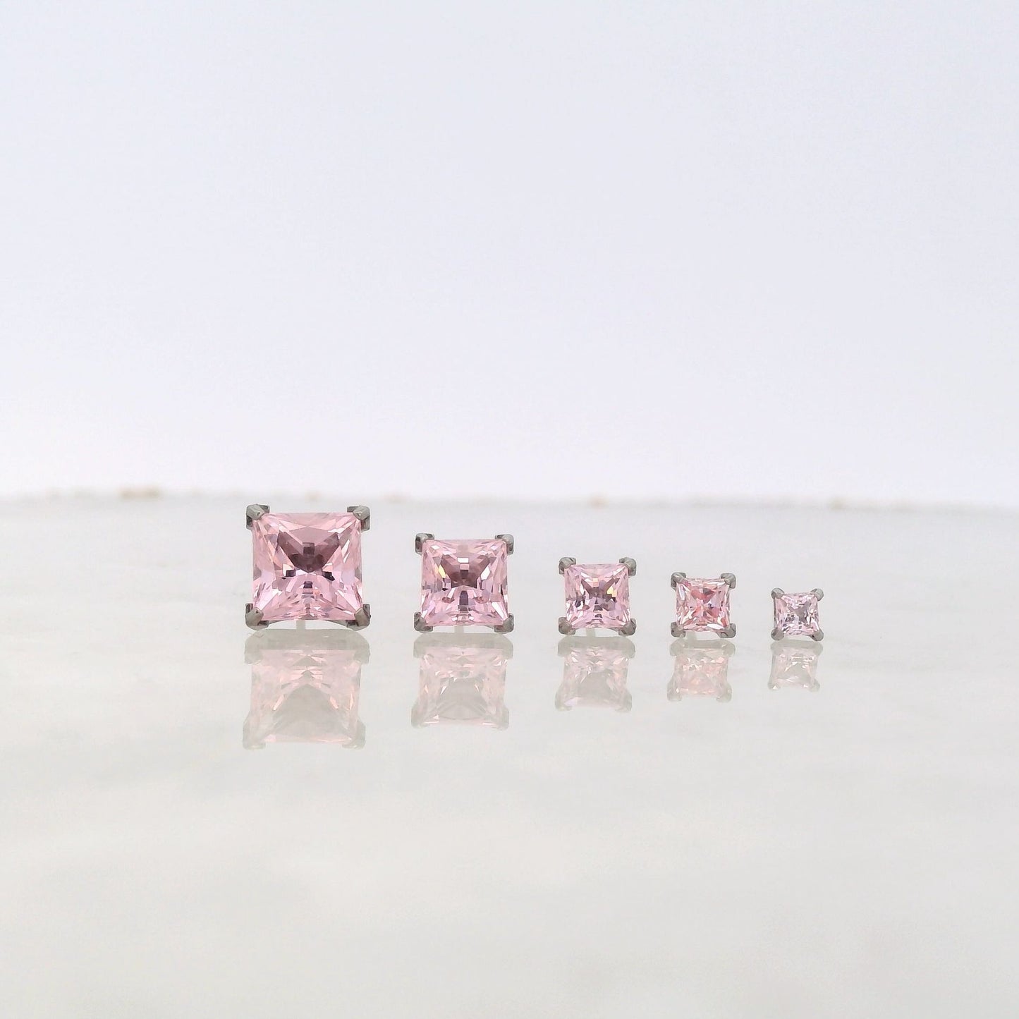 Princess Cut Prong Gems - Titanium - Threadless