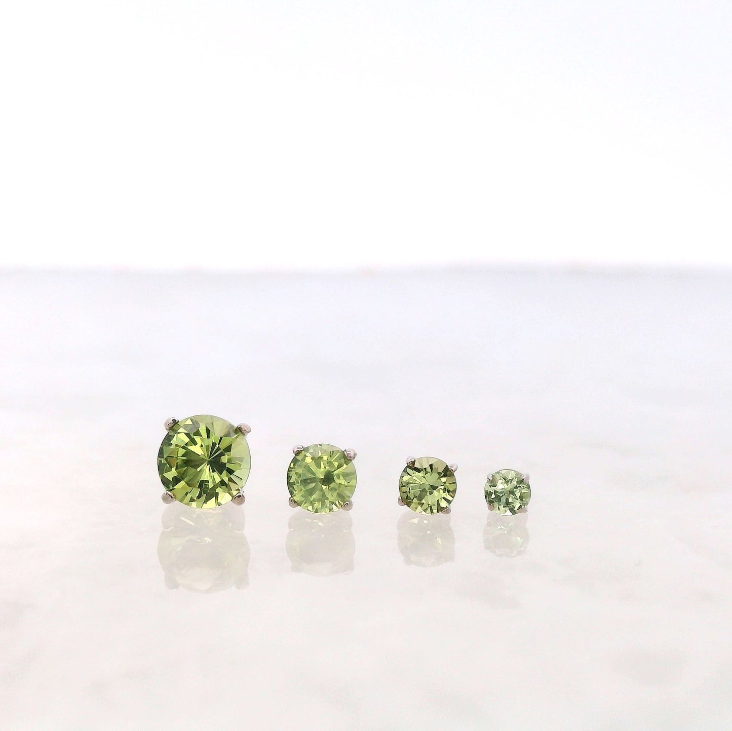 Tiffany Prong 18k White Gold