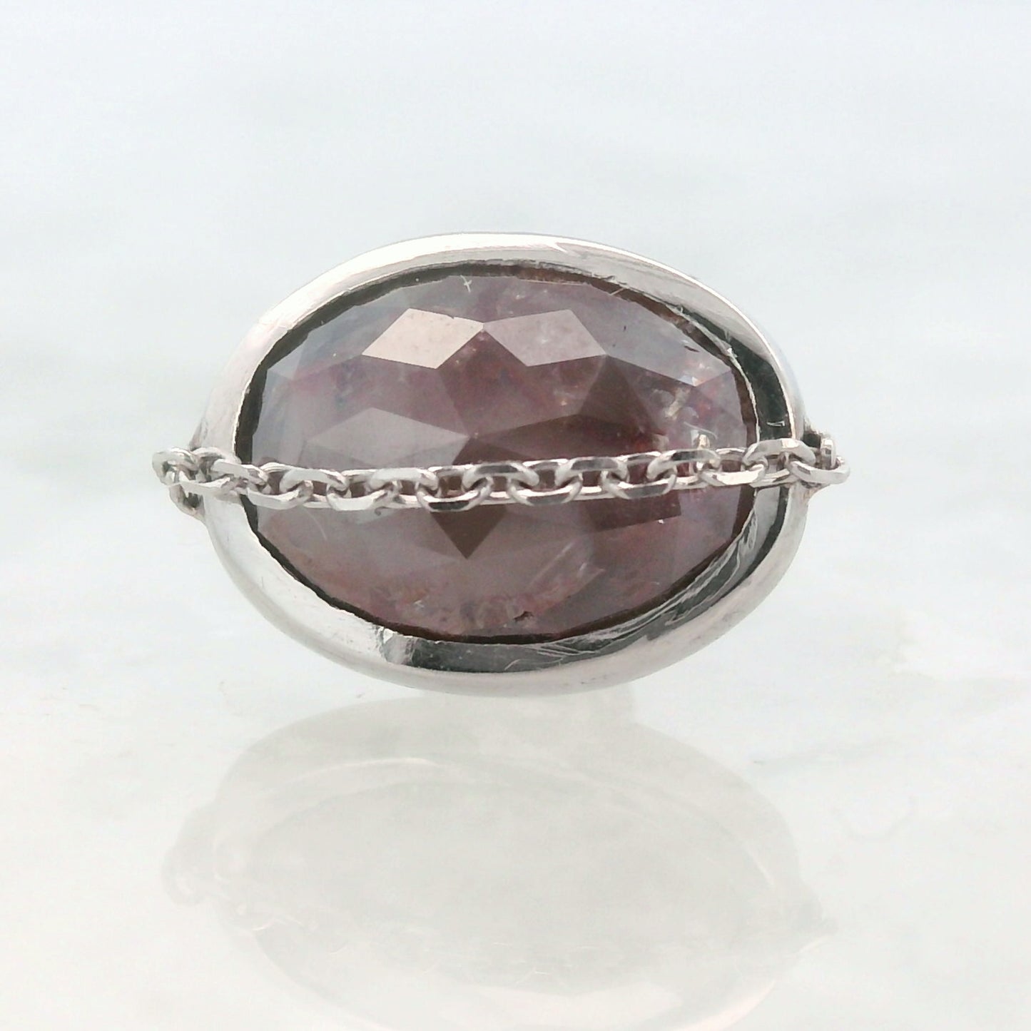 Chained Oval Salt and Pepper Diamond Bezel End