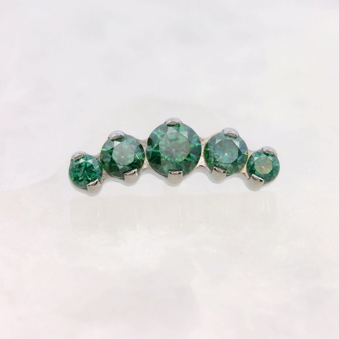 Prium - Single Row - Faceted Gems