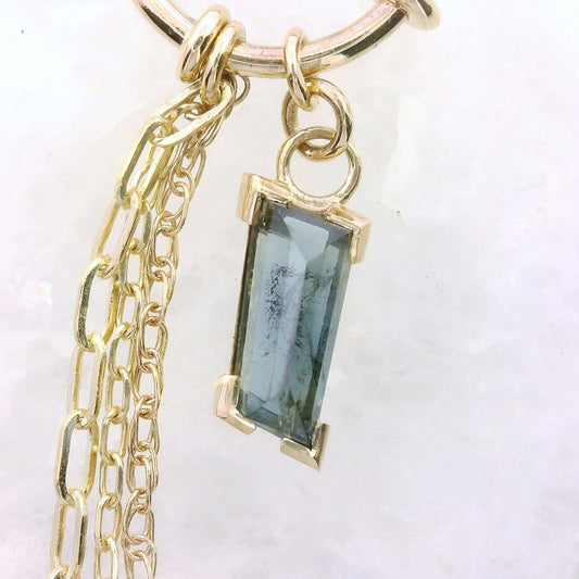 Chain Ring - Madagascar Sapphire Yellow Gold