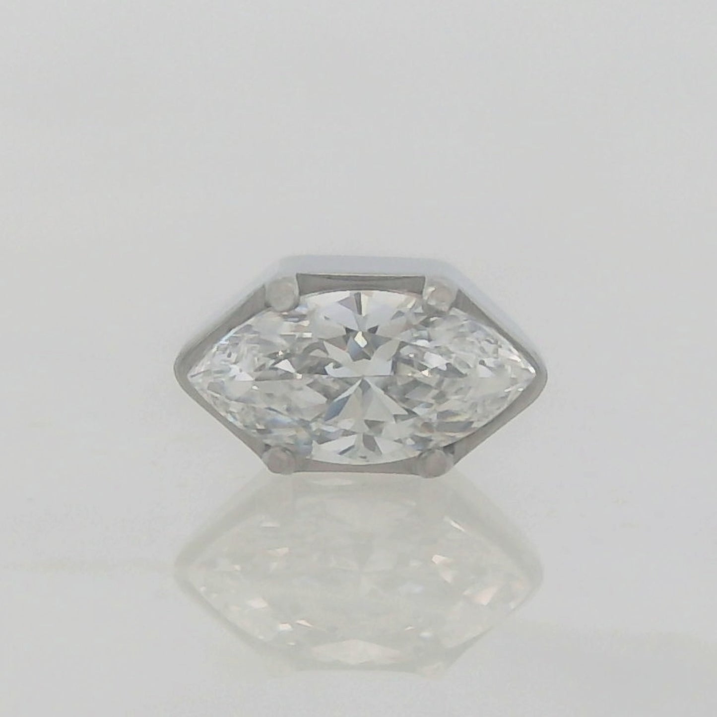 Faceted Marquise Prong - Titanium - Threadless