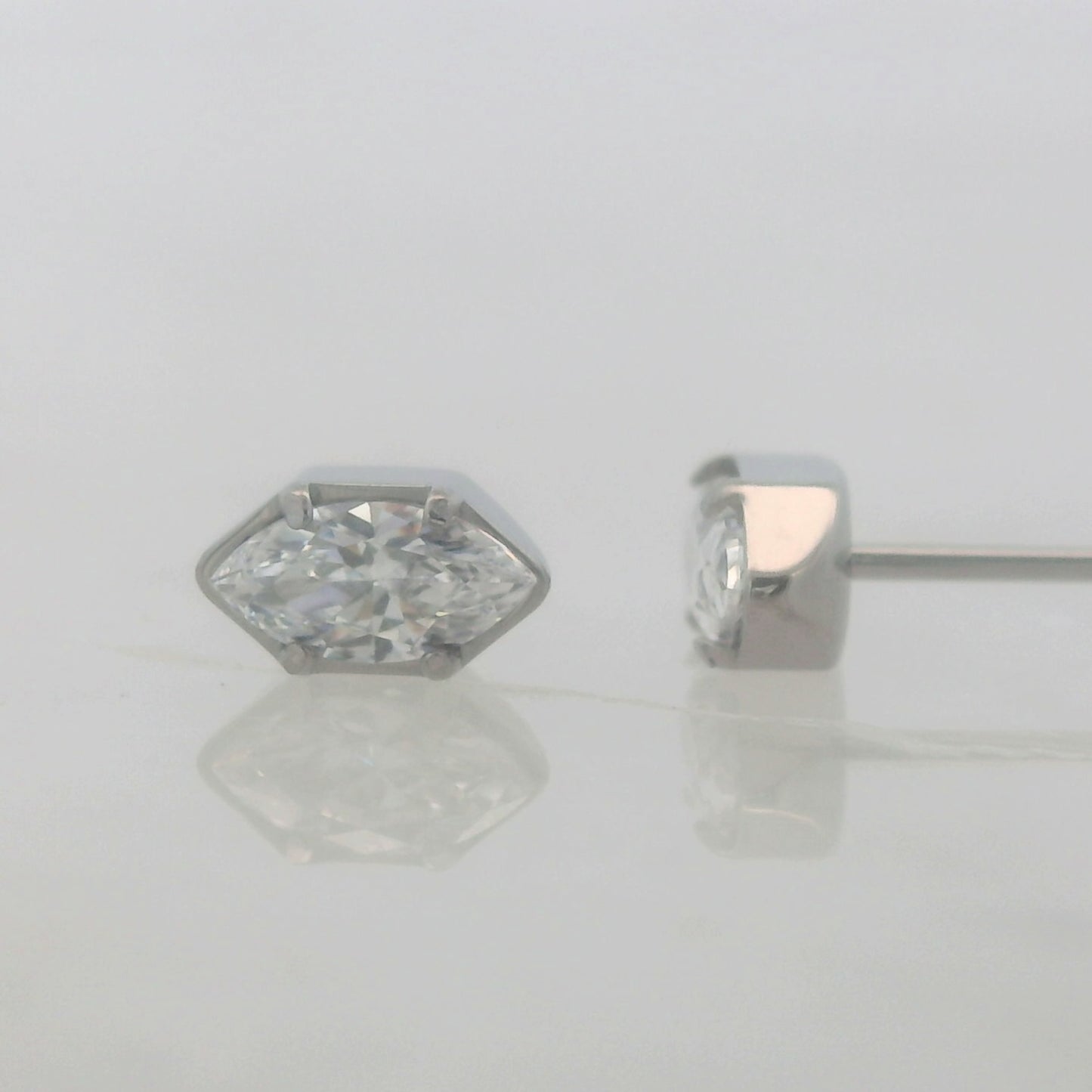 Faceted Marquise Prong - Titanium - Threadless