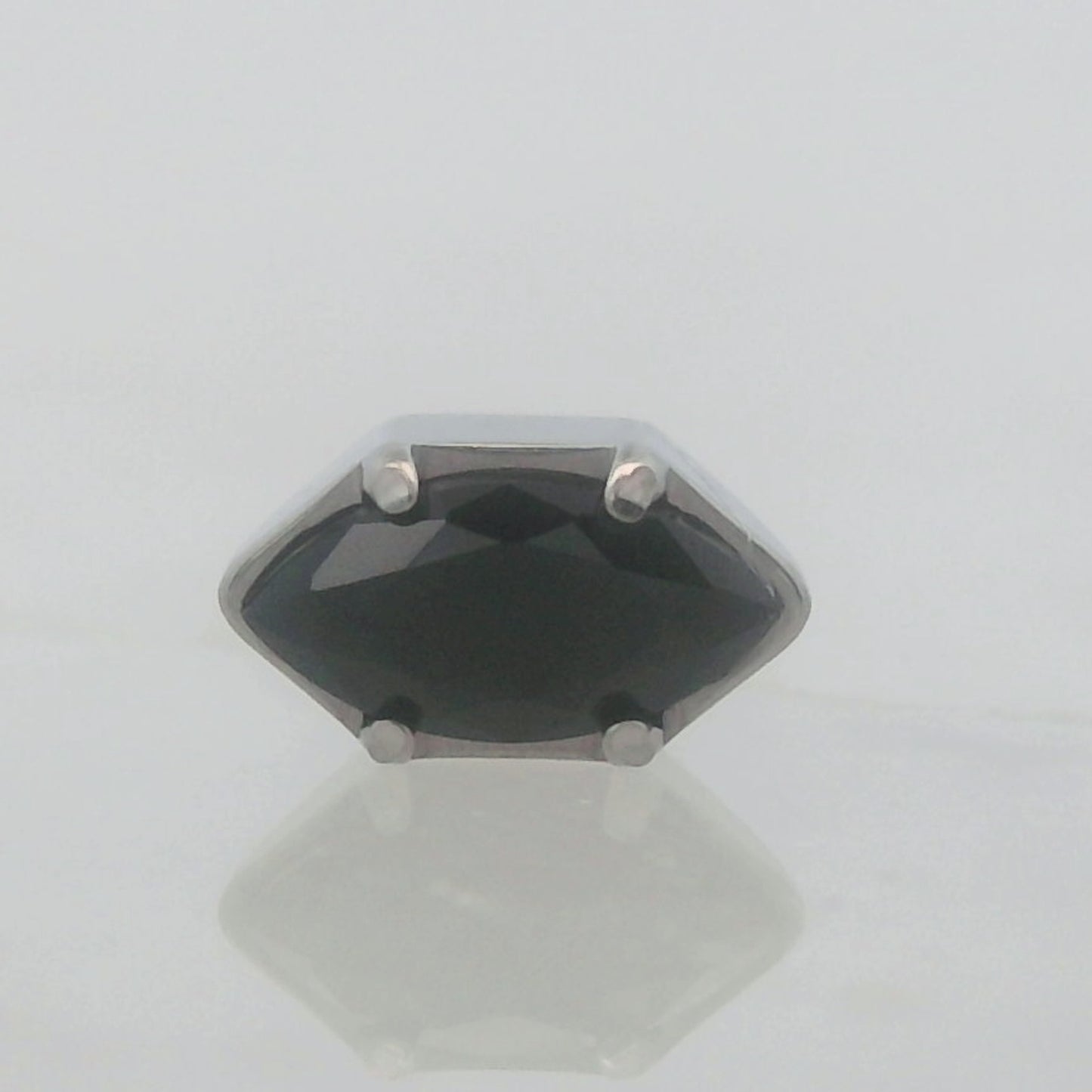 Faceted Marquise Prong - Titanium - Threadless