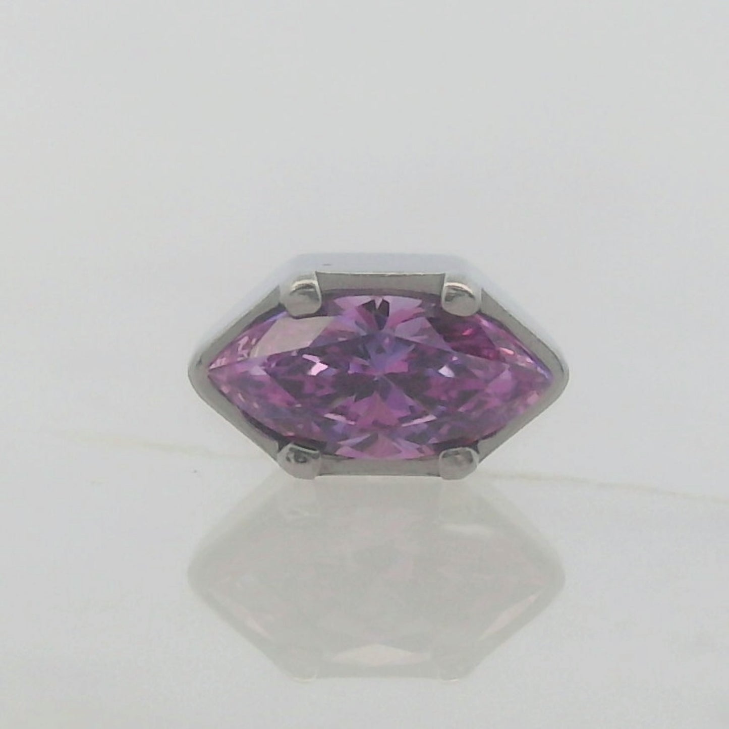 Faceted Marquise Prong - Titanium - Threadless