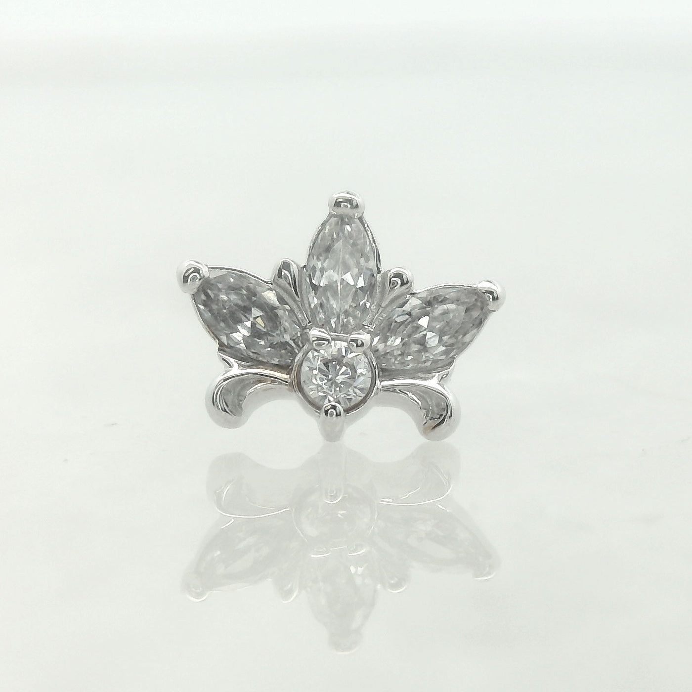 Royal Lily - Standard 9x7mm