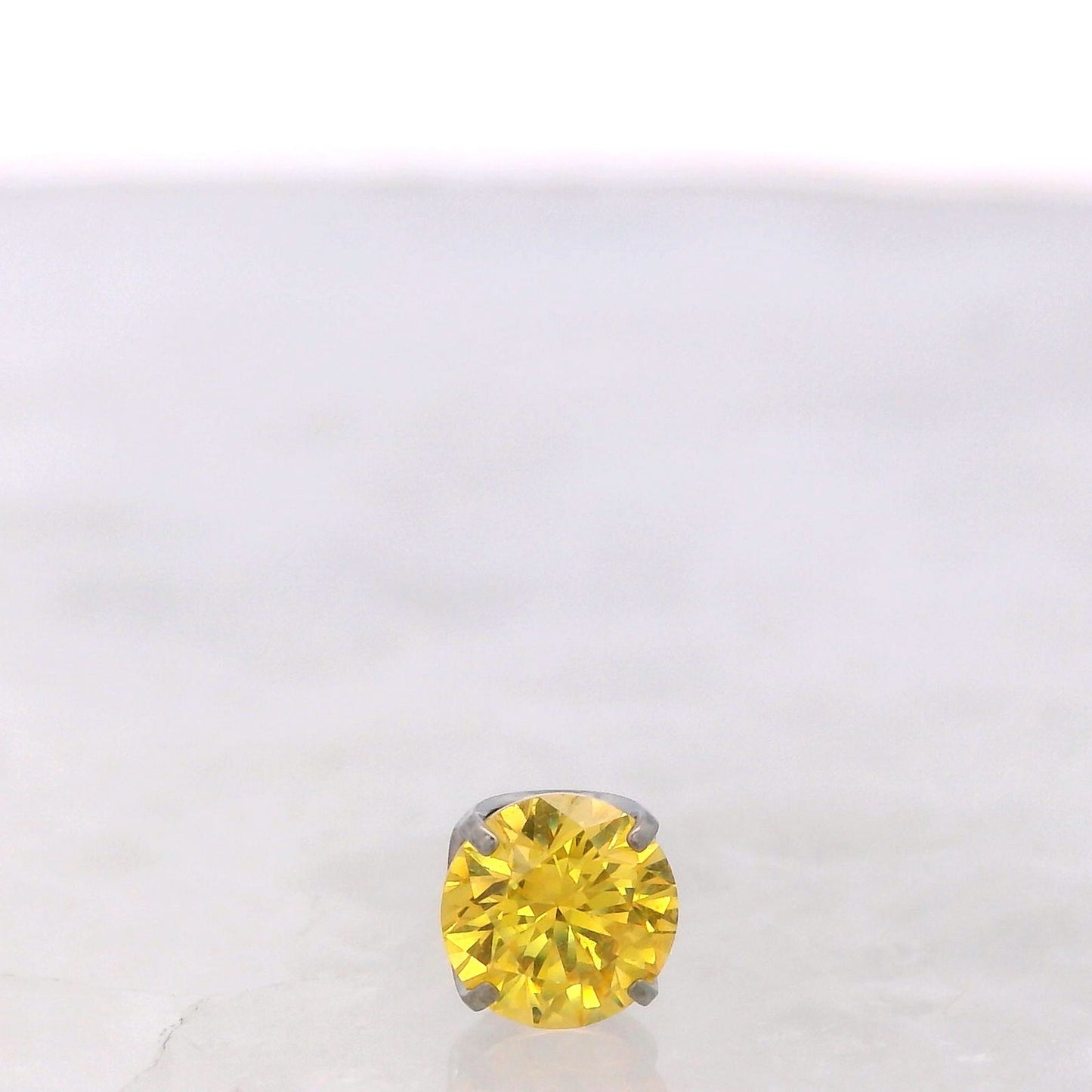 Discounted Faceted Gem Titanium Prong - Threadless