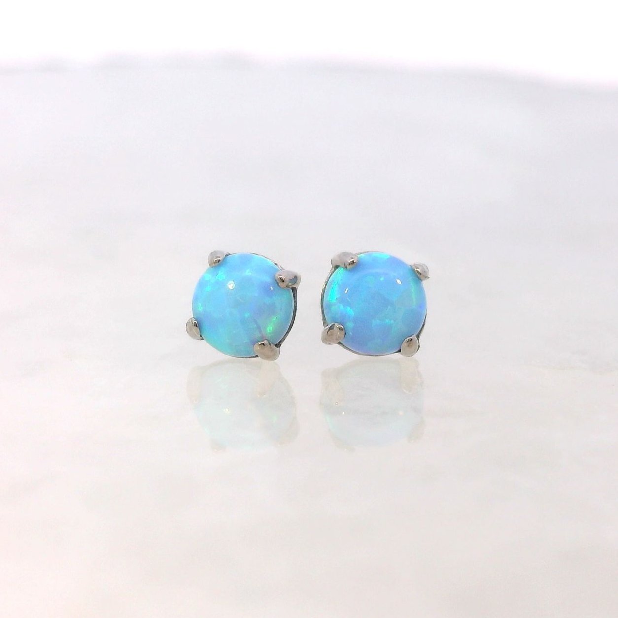 Ziana Cabochon Prong