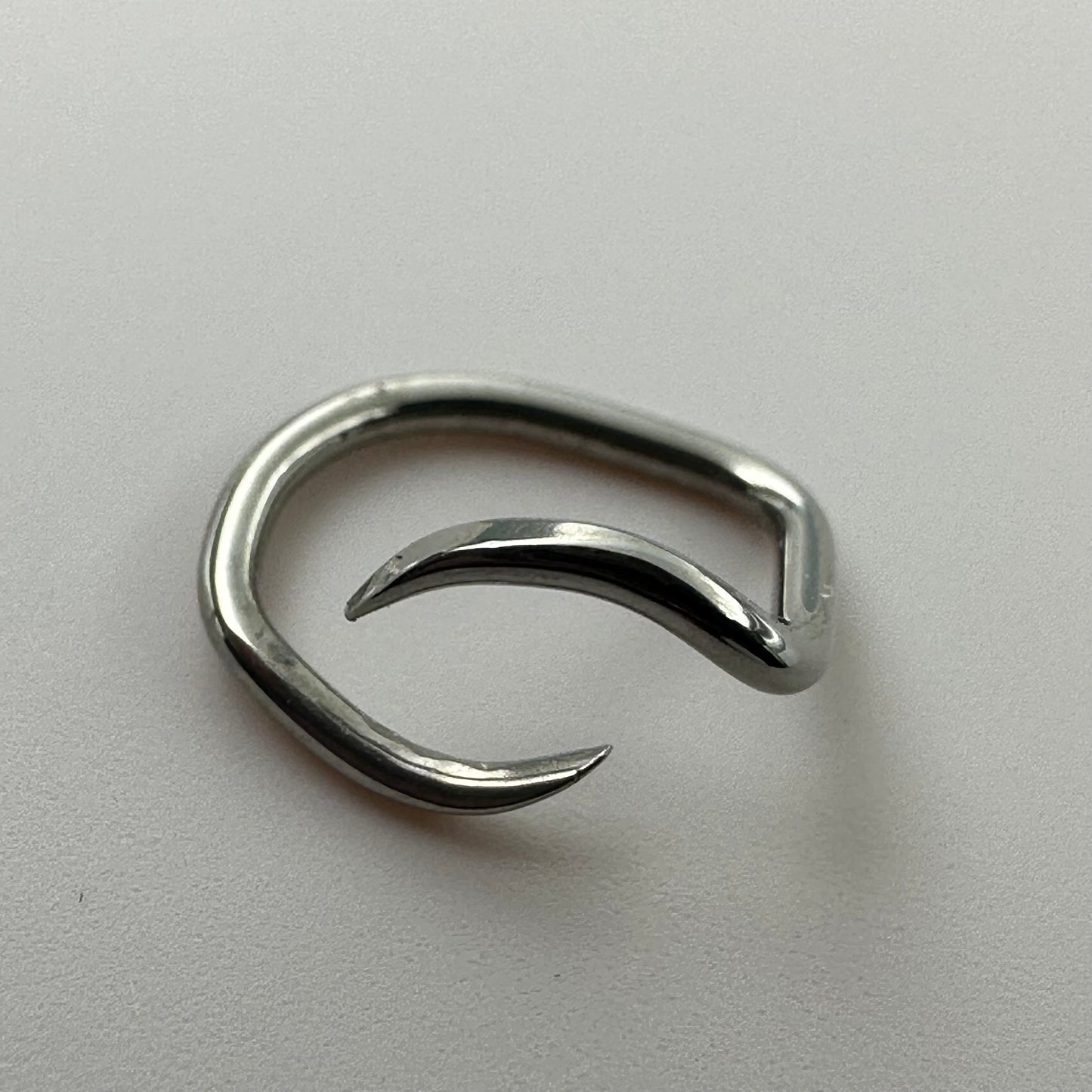 Niobium Curvey Seam Ring