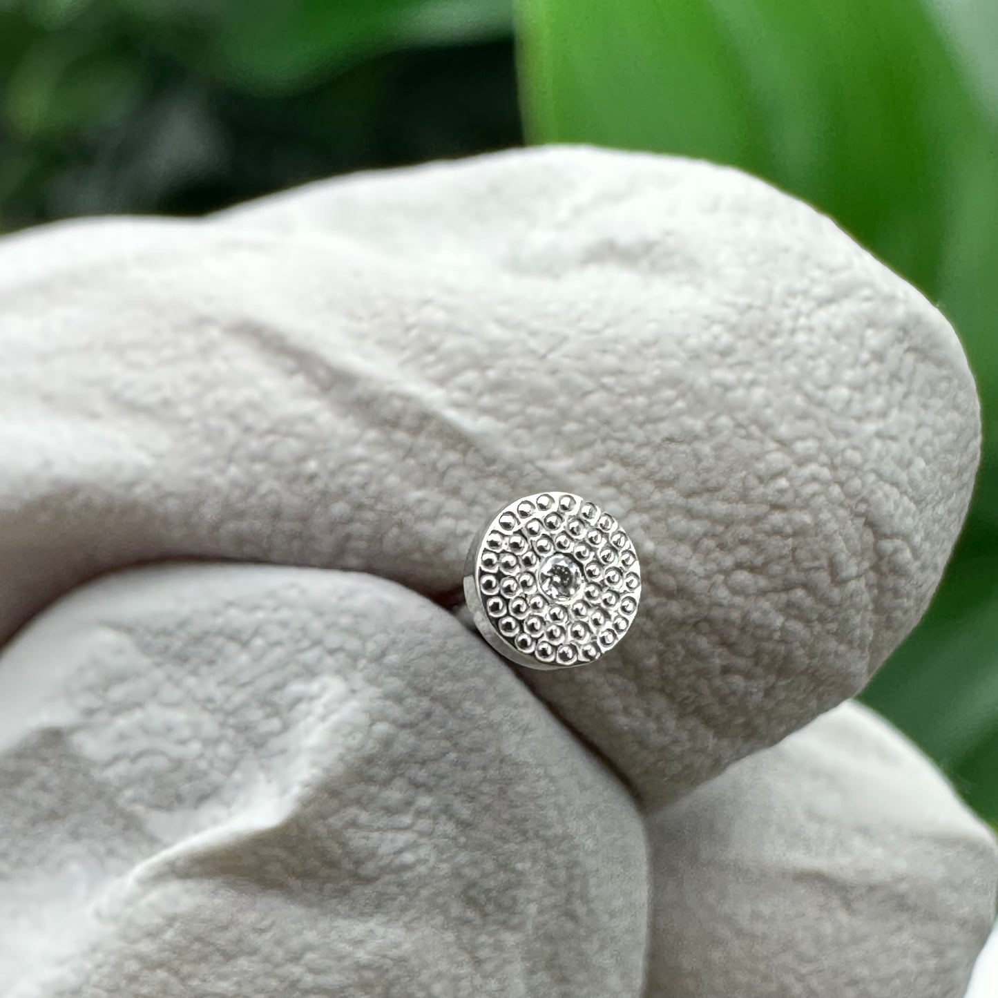 Pave Disc Back Labret Post - Gold - Threadless