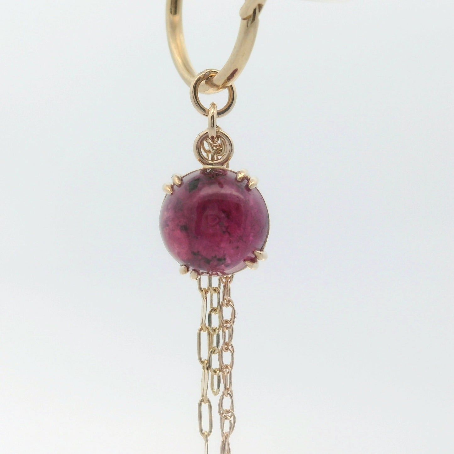 Chain Charm - Round Sri Lanka Sapphire Yellow Gold
