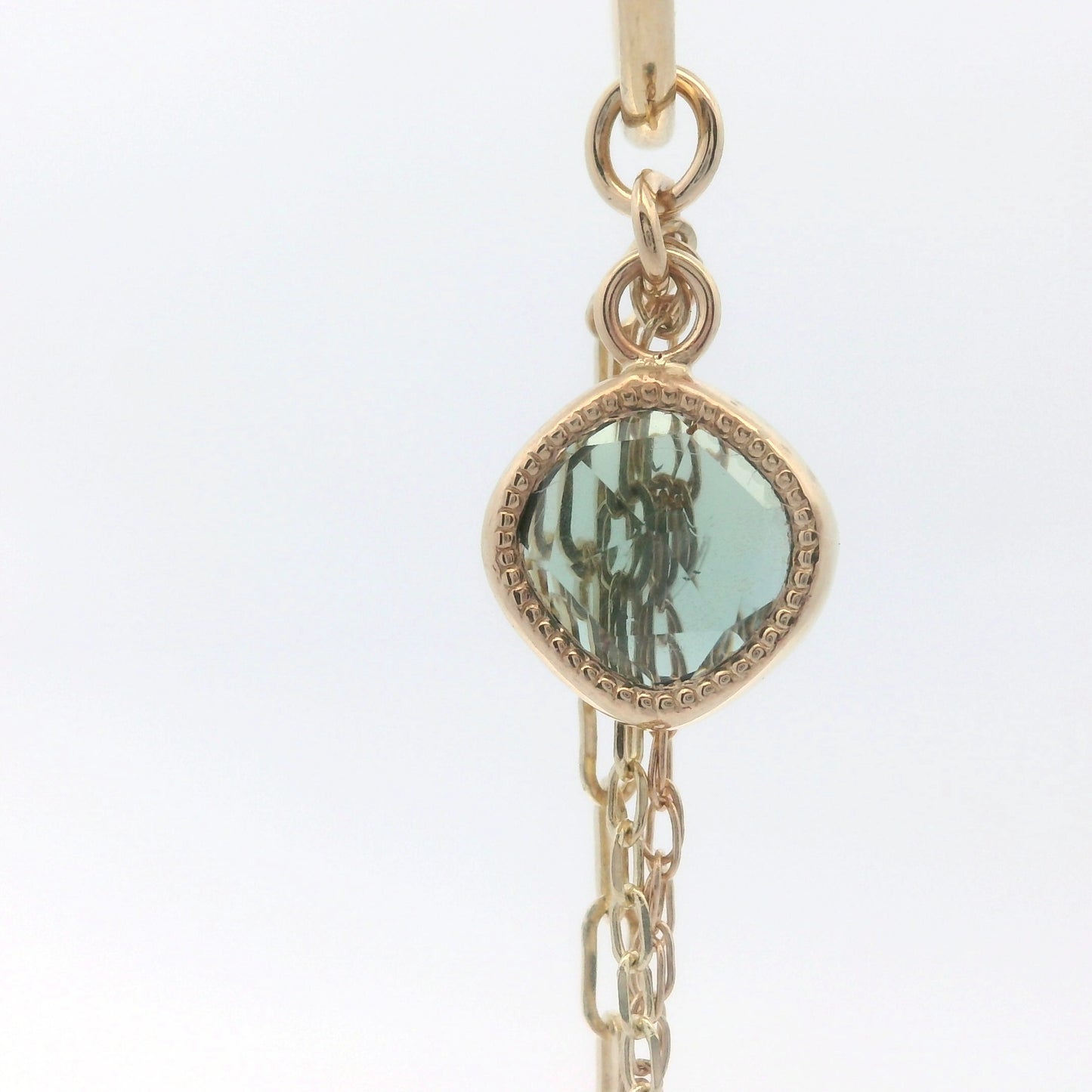 Chain Charm - Umba Sapphire Yellow Gold