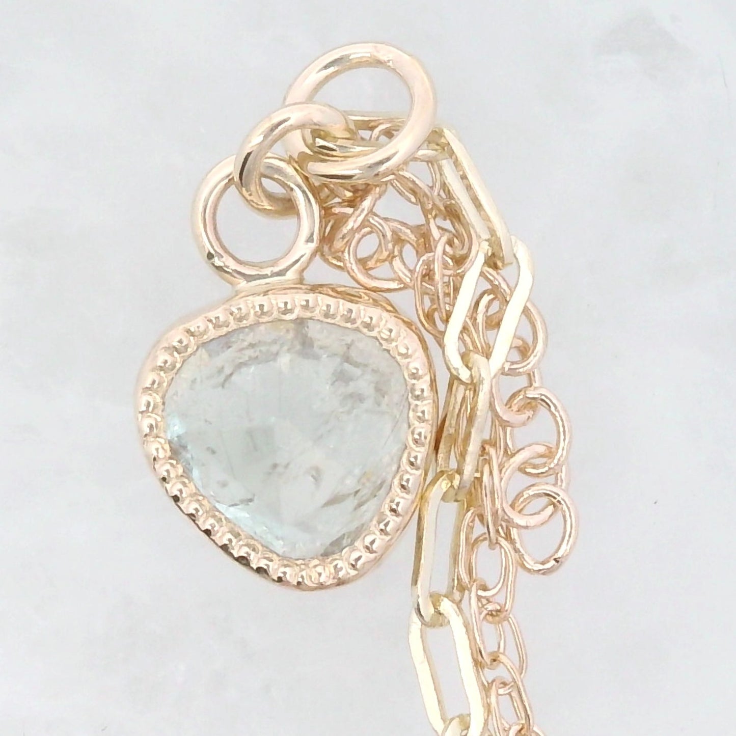 Chain Charm - Umba Sapphire Yellow Gold