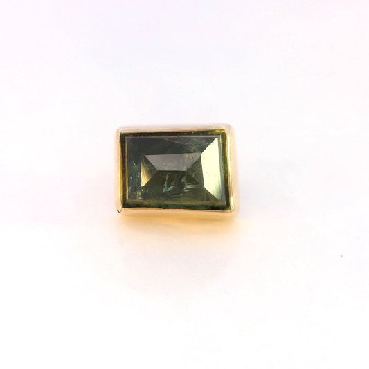 Apple Green Sapphire Yellow Gold
