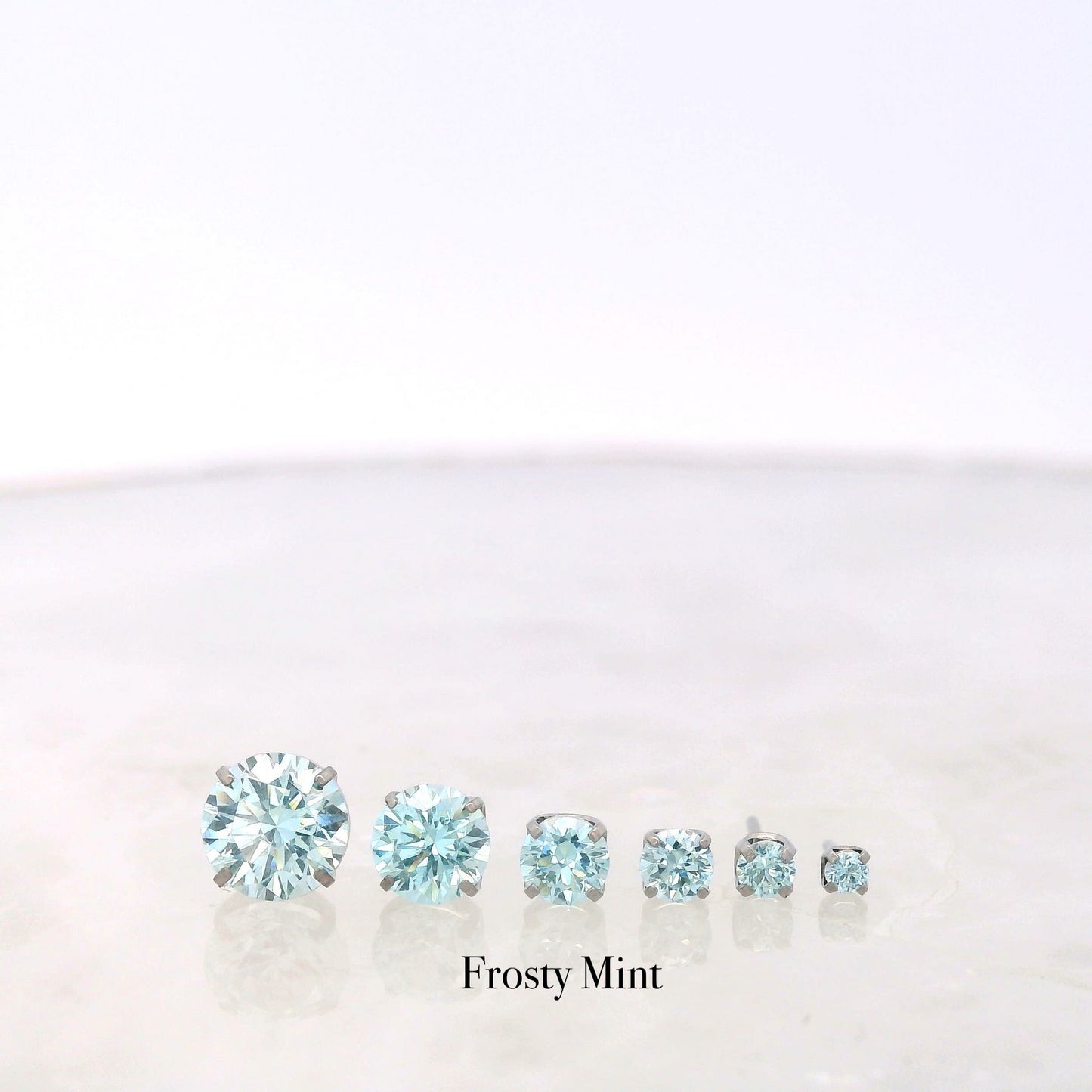 Faceted Gem In Titanium Prong Setting (1.5mm - 3mm) - Threadless