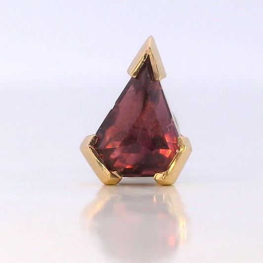 Geometric Winza Ruby Sapphire in Yellow Gold