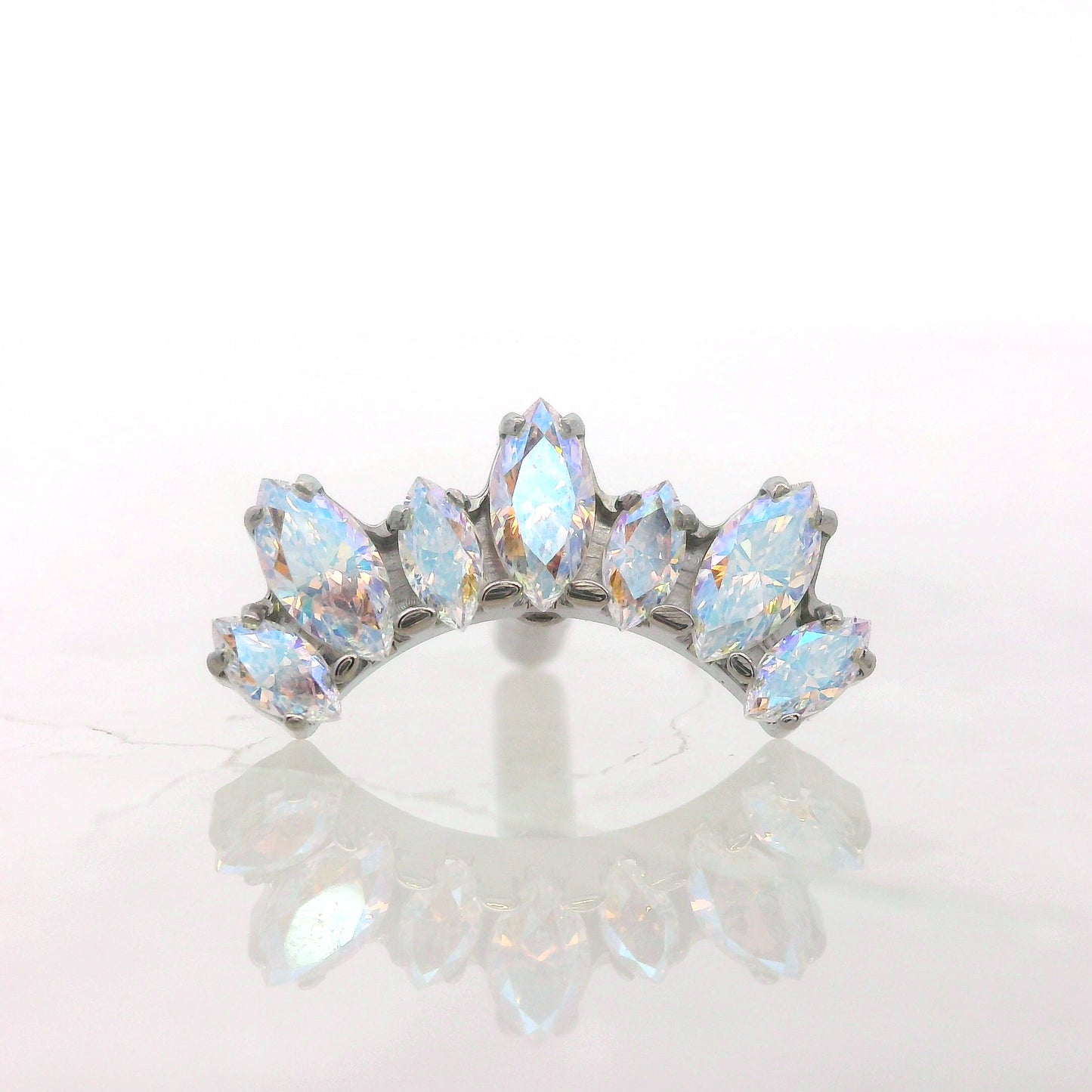 Nyx Marquise Faceted Gem Fan