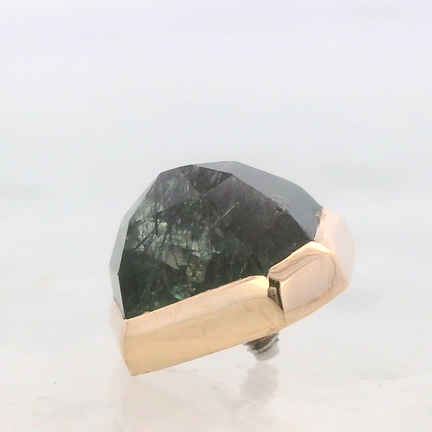 Peridot with Ludwigite Geo Bezel End