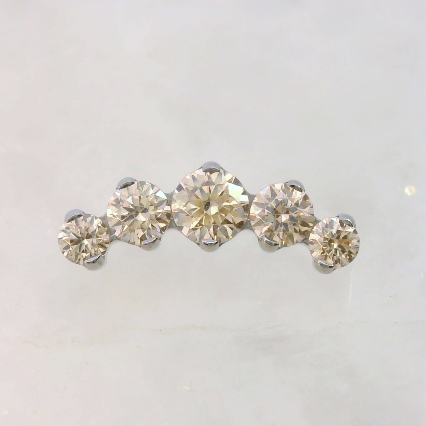 Prium - Single Row - Faceted Gems