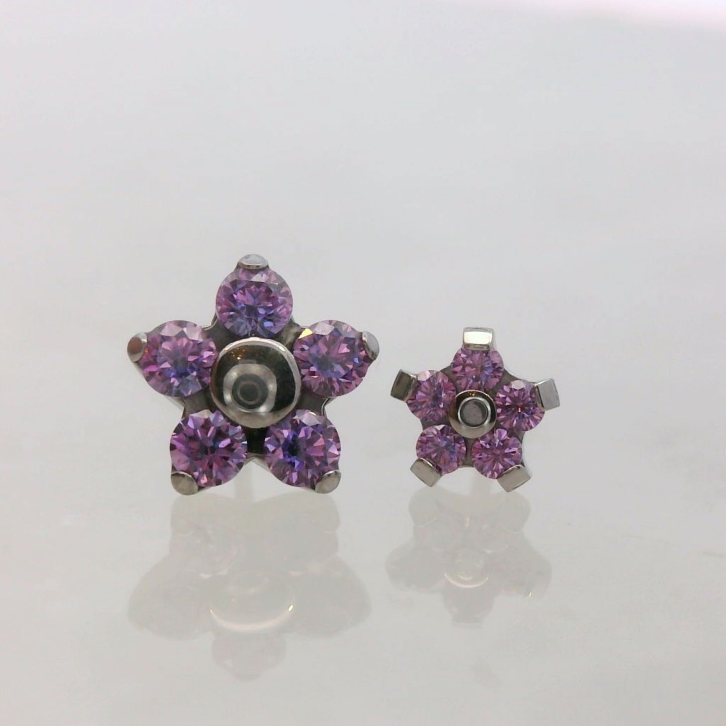 Flower (5 Petal) - Faceted Gem - Titanium - Threadless