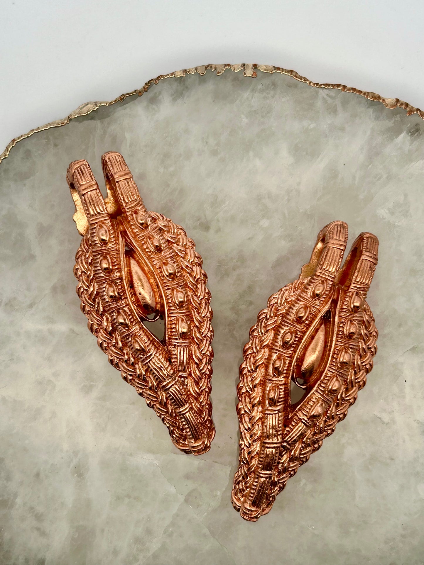 Wire Wrapped Vulva