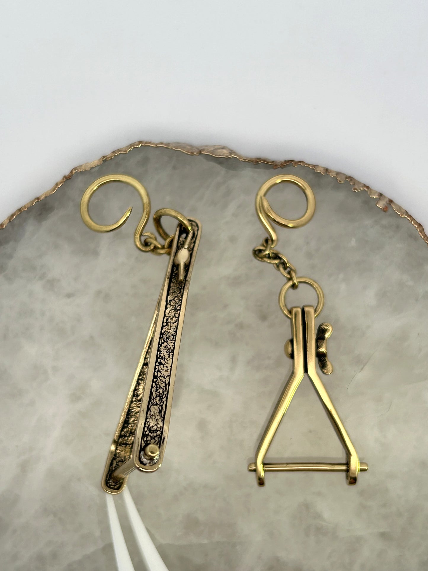 Gilson Suspension Hooks