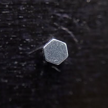 Hexagon - Titanium - Threadless